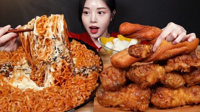 7 Channel YouTube Mukbang Korea dengan Subscriber Jutaan, Wajib Ditonton!