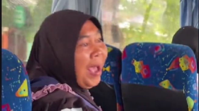 Ibu-ibu Ngamuk di Bus, Mau Bertemu Prabowo di GBK Malah Dibawa ke JIS