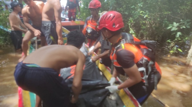 Perahu Getek Terbalik di Sungai Musi, 3 Orang Meregang Nyawa