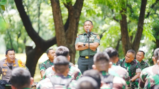 Panglima TNI Bantah Anggotanya Terlibat Pembakaran Rumah Jurnalis Tribrata TV: Sudah Diatasi Polri