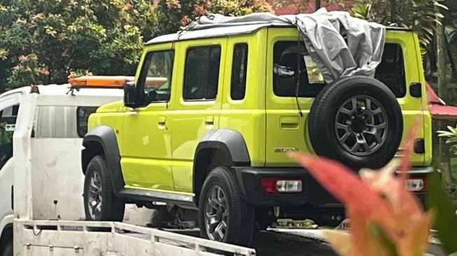 Penampakan Suzuki Jimny 5 Pintu Beredar di Sosial Media, Fix Meluncur di IIMS 2024