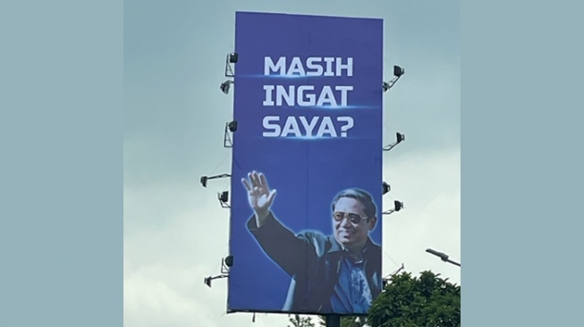 Billboard SBY Penuhi Jalanan di Masa Tenang Pemilu, Andi Arief Sebut sebagai Pengingat Era Pemilu Damai