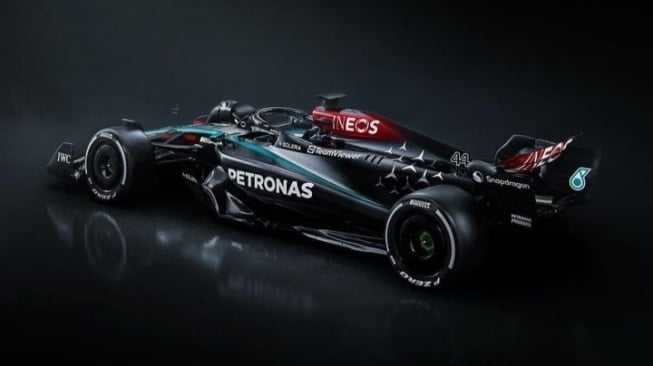 Lewis Hamilton dan Mercedes Berpisah: W15 Menjadi Simbol Era Baru