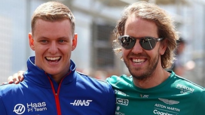Mick Schumacher dan juga Sebastian Vettel [Formula 1]