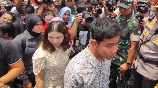 Beda Gaya Istri Capres dan Cawapres Saat Nyoblos: Manis, Rapi hingga Glamor