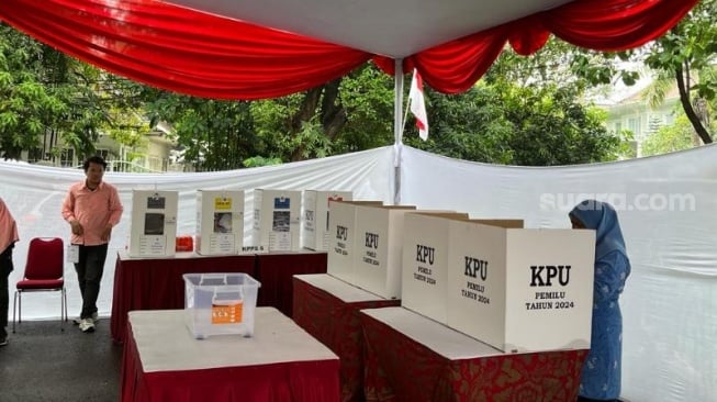 Penampakan TPS 02 Selong di dekat Kediaman Capres nomor urut 1, Prabowo Subianto di Kertanegara, Jakarta Selatan. (Suara.com/M Yasir)