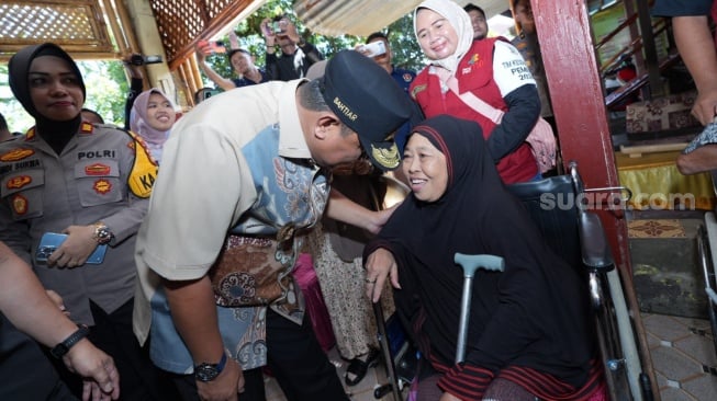 Pj Gubernur Sulsel Pastikan Penyandang Disabilitas Bisa Mencoblos Dengan Baik di TPS