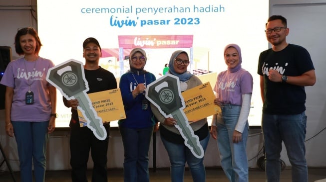 Sukses Digitalisasi 11 Pasar di Jawa Barat, Bank Mandiri Apresiasi Pedagang dengan Hadiah Menarik