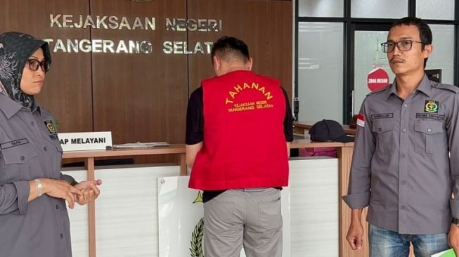 'Kejutan' Kejari Tangsel untuk Buronan Kasus Penggelapan, Ditangkap Usai Mencoblos di TPS