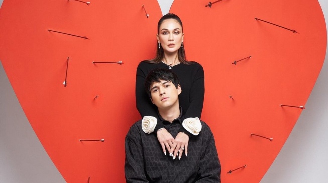 Fotografi oleh Luna Maya dan Maxime Bouttier (Instagram/@lunamaya)