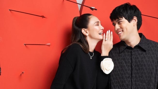 Pemotretan Luna Maya dan Maxime Bouttier (Instagram/@lunamaya)