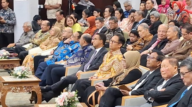 Sama-sama Hadir di Forum Guru Besar UI, Anies dan Mahfud Bahas Kecurangan Pilpres 2024?