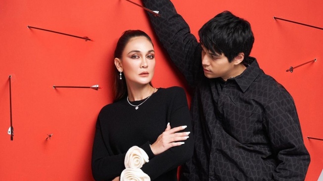 Fotografi oleh Luna Maya dan Maxime Bouttier (Instagram/@lunamaya)