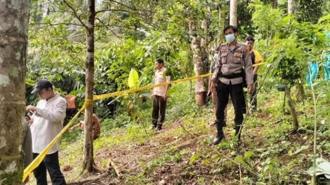 Penemuan Jasad Bayi di Pandeglang Bikin Geger, Ditemukan di Kebun Warga