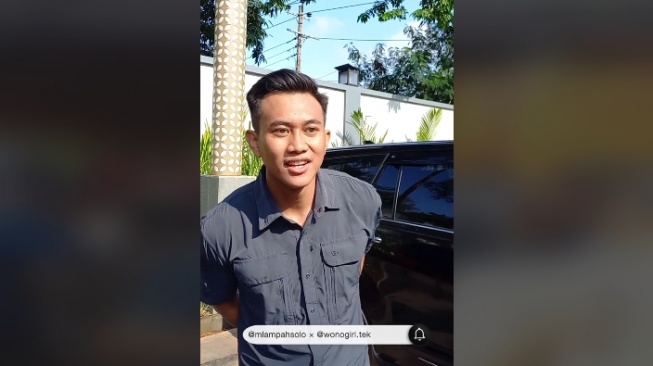 Briptu Yusuf Islamudin ajudan Gibran Rakabuming Raka. (TikTok/@mlampahsolo)