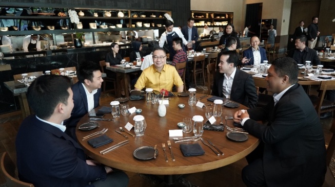 Suasana luncheon eksklusif PT JLM Auto Indonesia dan nasabah premium Indomobil Finance yang berlangsung seru di SCBD Jakarta [PT JLM Auto Indonesia]