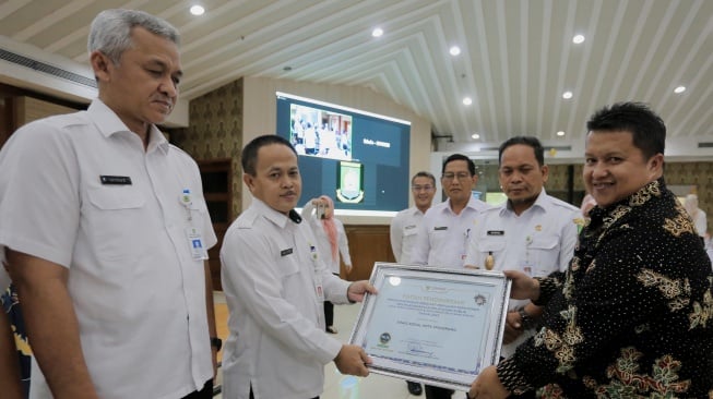 Tiga OPD dan Dua Puskesmas di Kota Tangerang Dapat Award dari Ombudsman