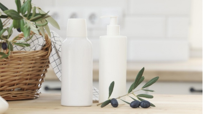 3 Rekomendasi Body Lotion Atasi Kulit Kering, Kulit Lembab Bebas Sisik