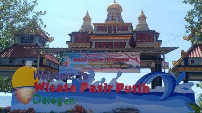 Intip Pesona Wisata Pantai Dalegan Gresik, Banyak Spot dan Fasilitas Baru