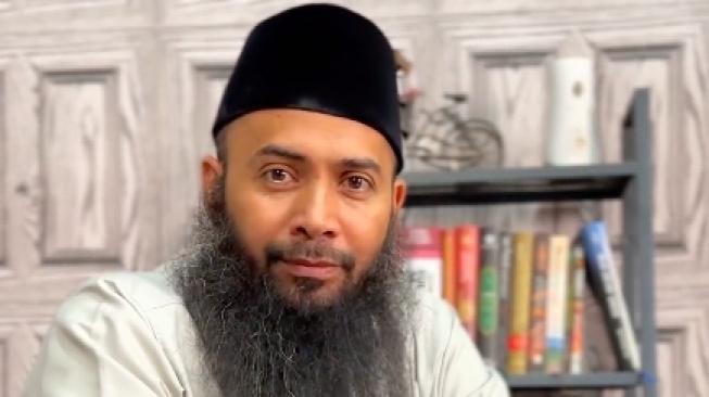 Profil Ustaz Syafiq Riza Basalamah. [Tangkapan latar/Instagram @syafiqrizabasalamah]