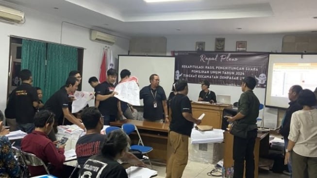 Ada Dugaan Penggelembungan Suara, KPU Bali Gerak Cepat Bongkar Kotak Suara