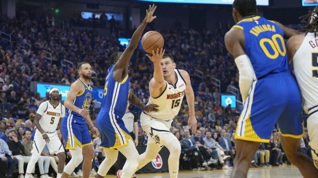 Hasil NBA: Nuggets Kalahkan Warriors, Nikola Jokic Cetak Triple-double Ketiga Beruntun