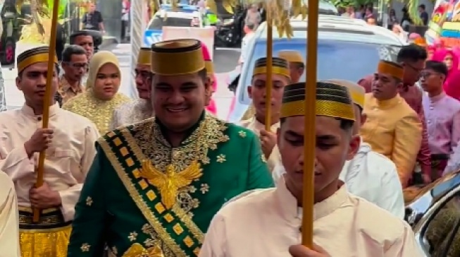 Ironis! Rakyat Menjerit Beras Mahal, Anak Menteri Pertanian Haha Hihi Gelar Royal Wedding