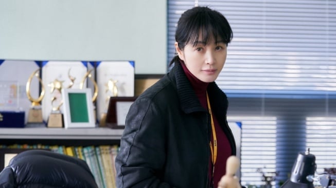 Tayang Tahun Ini, Kim Hye Soo akan Bintangi Drama Office Komedi 'Unmasked'