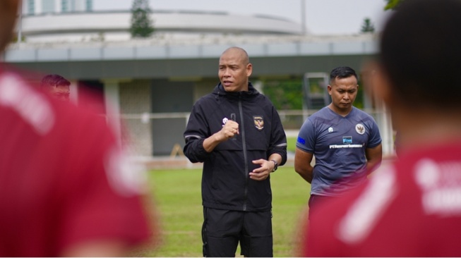 Pelatih Timnas Indonesia U-16, Nova Arianto. (pssi.org)