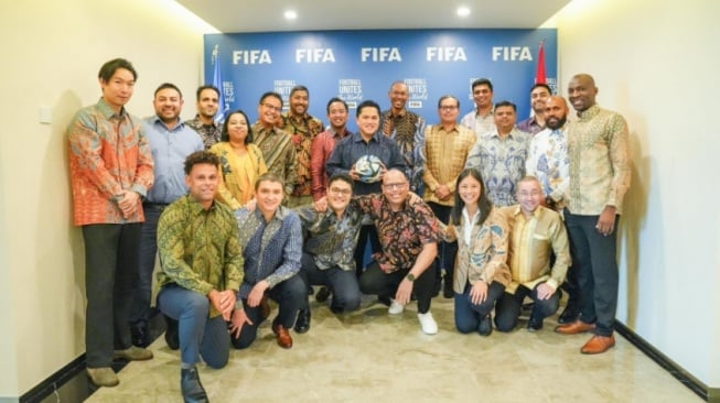 Ketum PSSI, Erick Thohir Terima Kunjungan Delegasi dari FIFA di Jakarta