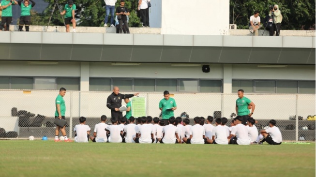 TC Timnas Indonesia U-16 Selesai, Nova Arianto Ungkap Peran Penting Shin Tae-yong dan Indra Sjafri