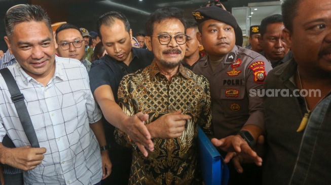 Terdakwa Mantan Menteri Pertanian Syahrul Yasin Limpo (SYL) usai menjalani sidang dakwaan di Pengadilan Tipikor, Jakarta, Rabu (28/2/2024). [Suara.com/Alfian Winanto]