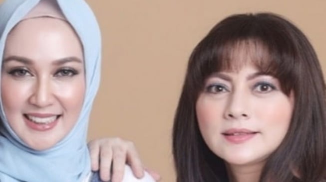 Fakta Dina Lorenza dan Cut Keke (Instagram/@dinalorenza1975)