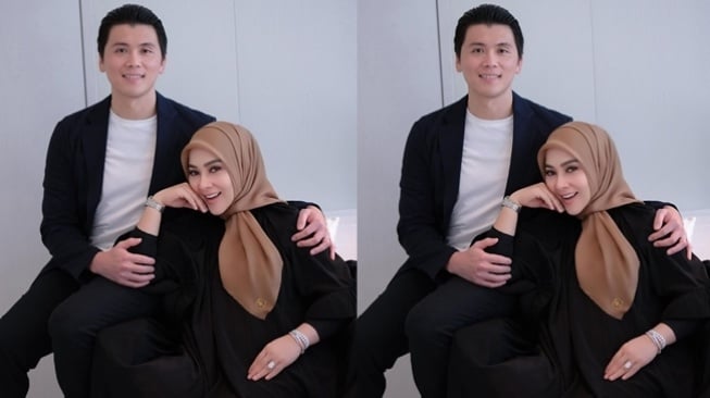 Syahrini dan Reino Barack Rayakan Wedding Anniversary (instagram/@princessyahrini)