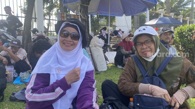 Ikut Demo Tolak Pemilu Curang dari Pagi, Oma Lulu Ungkit Rezim Soeharto: Dia Suka Nyulik tapi Harga-harga Terjangkau