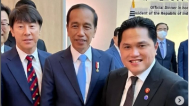 Jokowi, Erick Thohir, dan Shin Tae-yong, Motor Prestasi Sepak Bola Nasional