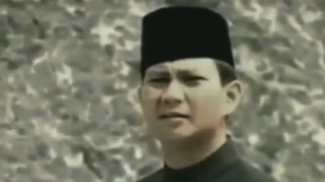 Potret Prabowo Muda Bikin Gaduh Sosmed, Pantes Mak Banteng Manggilnya Mas Bowo