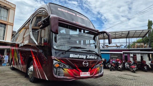 Hino Serah Terima Unit Bus Terbaru PO Bintang Zahira. (Foto: Hino)