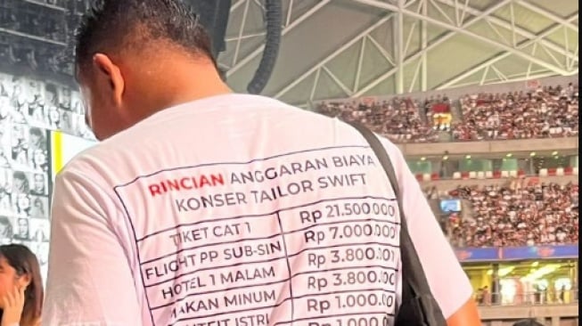 Sampai Ditulis di Kaos, Pria Ini Rinci Biaya Temani Istri Nonton Konser Taylor Swift di Singapura