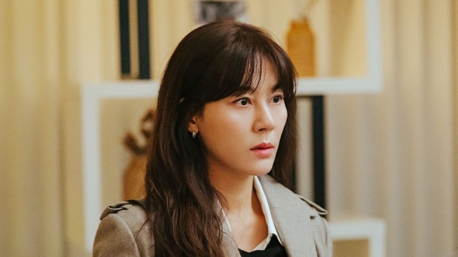 Pesona Kim Ha Neul di Grabbed by the Collar (Instagram/@kbsdrama)