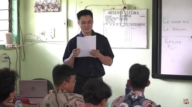 Momen Baim Wong Dadakan Jadi Guru SMA (YouTube/Baim Paula)