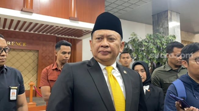 Wakil Ketua Umum DPP Partai Golkar Bambang Soesatyo alias Bamsoet di Komplek Parlemen, Senayan, Jakarta, Jumat (8/3/2024). [Suara.com/Bagaskara]