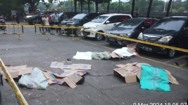 Empat orang tewas jatuh bersamaan di Apartemen Teluk Intan Penjaringan, Sabtu (9/3/2024). (Foto: Ist)