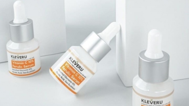 3 Rekomendasi Serum Vitamin C untuk Samarkan Flek Hitam di Wajah