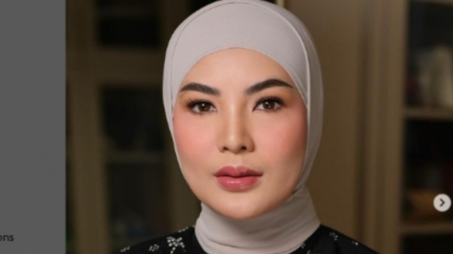 Makin Sering Kenakan Hijab, Nindy Ayunda Akui Imannya Masih Suka Naik Turun