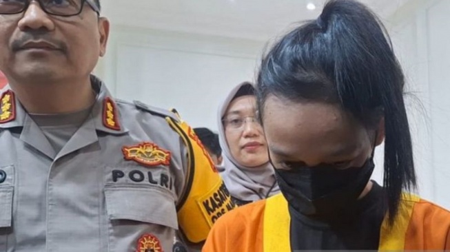 Perempuan Cosplayer Balikpapan Ditangkap Gegara Jual Foto Syur Dan Suara Desahan Di Situs Ganknow.com