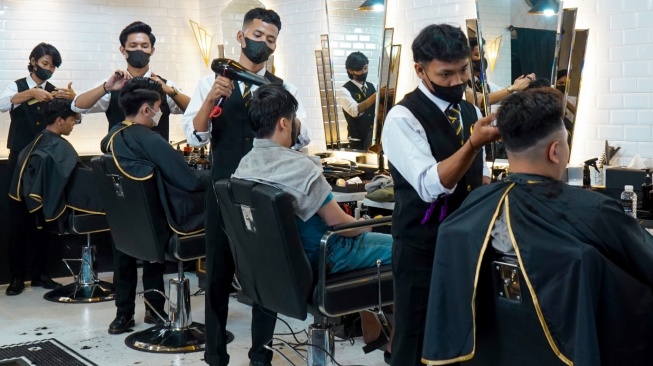 5 Rekomendasi Barbershop Terfavorit di Jakarta: Bukan Cuma Sedia Potong Rambut Tapi Juga Perawatan Lain!