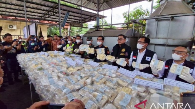 1 Ton Roti 'Milk Bun After You' Dimusnahkan, Sempat Viral Usai di-Review Rachel Vennya