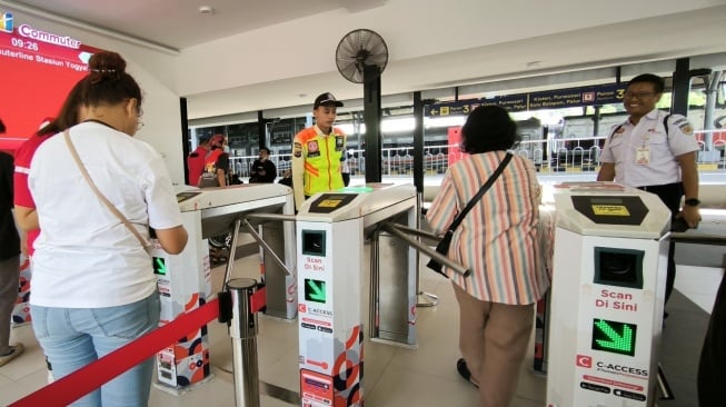 Tak Sembarangan, Begini Aturan Berbuka Puasa Selama Ramadan di Commuterline Jogja-Solo