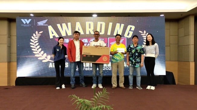 Para peraih apresiasi AHASS Rewards Meeting 2024 untuk bengkel terbaik motor Honda Jakarta-Tangerang [PT Wahana Makmur Sehati].